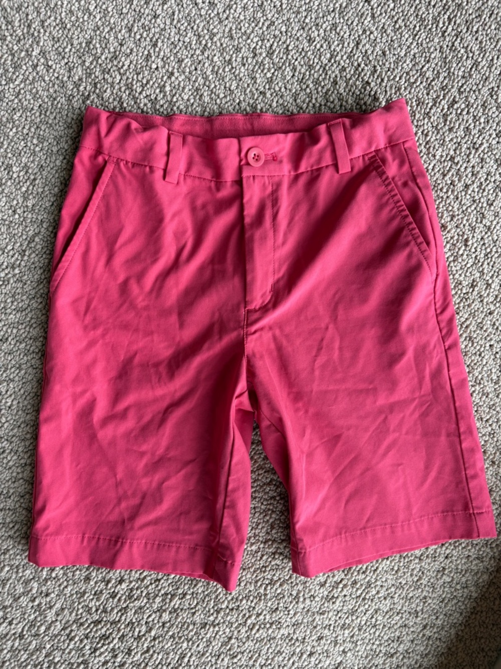 Boys Vineyard Vines performance shorts size 12 in “Mariner”